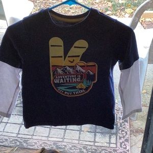 Boys long sleeves t-shirt size 8